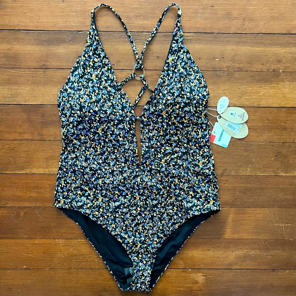 Prana La Plata One Piece Black Petals L